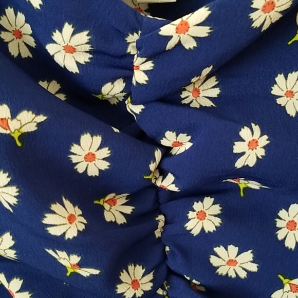 Topshop Blue Floral Print Sleeveless Top in Size 8 - Picture 3 of 10